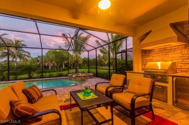 9230 Veneto Pl in Naples, FL - Building Photo - Building Photo