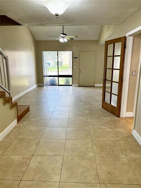11109 NW 37th St in Sunrise, FL - Foto de edificio - Building Photo