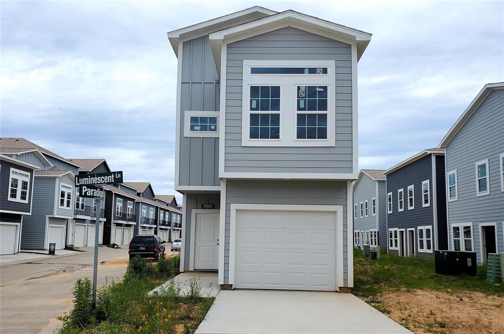 18822 Luminescent Ln in Spring, TX - Building Photo