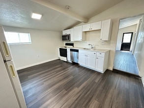 320 13th Ave in Greeley, CO - Foto de edificio - Building Photo