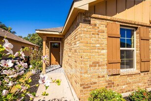 8227 Broussard in San Antonio, TX - Building Photo