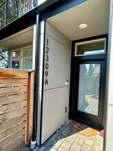 12309 15th Ave NE in Seattle, WA - Building Photo - Building Photo