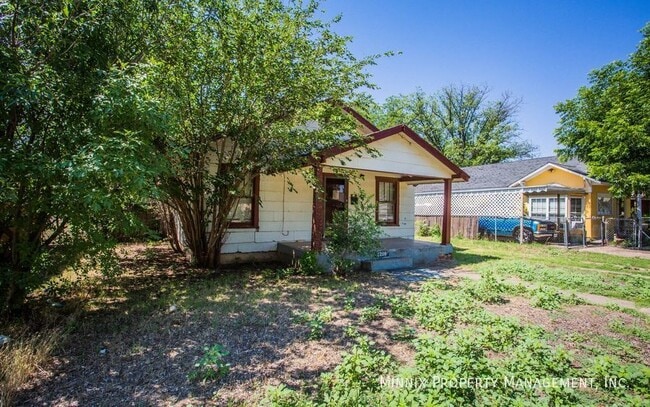 2209 20th St in Lubbock, TX - Building Photo - Building Photo