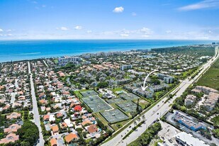 1605 S US Hwy 1, Unit V4-101 in Jupiter, FL - Building Photo