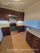 35 Shaker Blvd in Enfield, NH - Building Photo - Building Photo