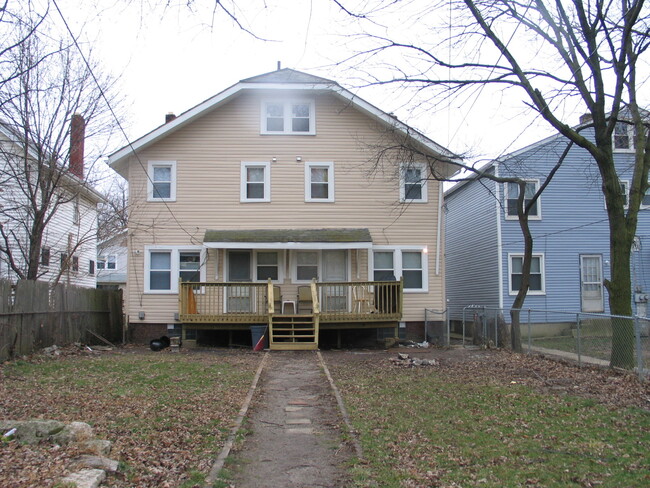 122 E Tompkins St, Unit 122 in Columbus, OH - Foto de edificio - Building Photo