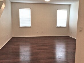 8625 Turnstone Shore Ln in Riverview, FL - Foto de edificio - Building Photo