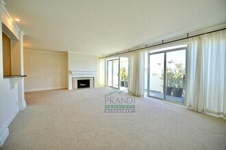 2335 Shelter Bay Ave in Mill Valley, CA - Building Photo - Building Photo