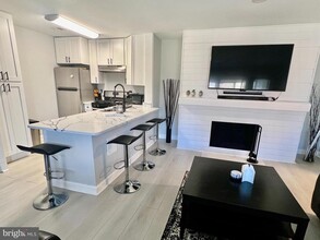 10528 Cross Fox Ln-Unit -F2 in Columbia, MD - Building Photo - Building Photo