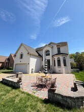 115 Sheldon Ct in Yorktown, VA - Building Photo - Building Photo