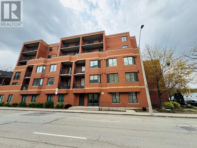 407 Caroline St N in Hamilton, ON - Building Photo - Building Photo