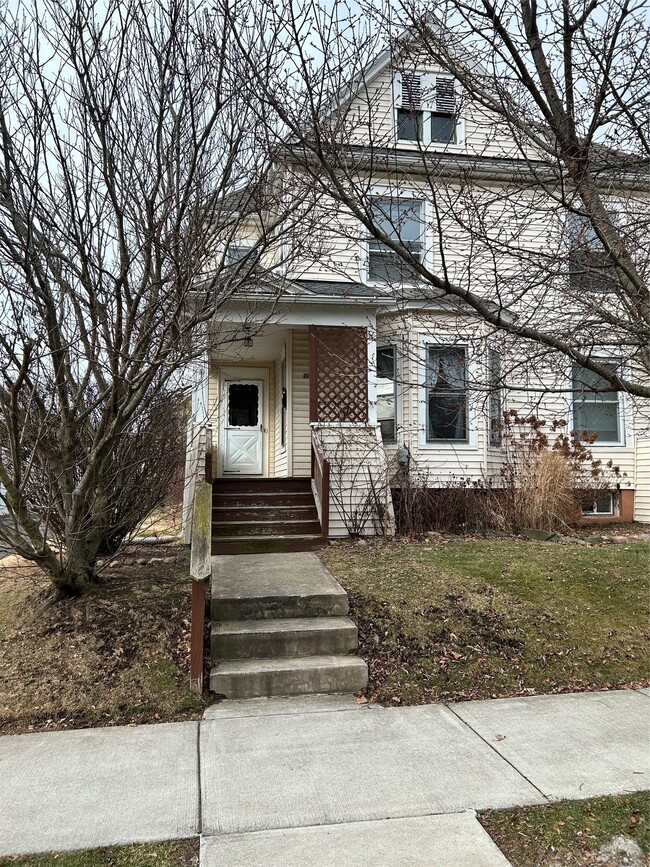 property at 133 Crestmont Rd