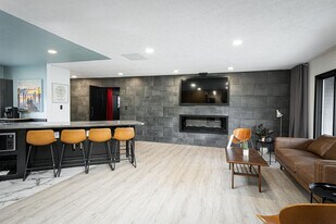 5850 Devington Cir in Indianapolis, IN - Building Photo