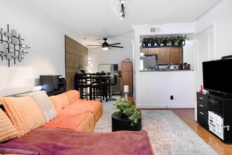 355 N Maple St in Burbank, CA - Building Photo - Building Photo