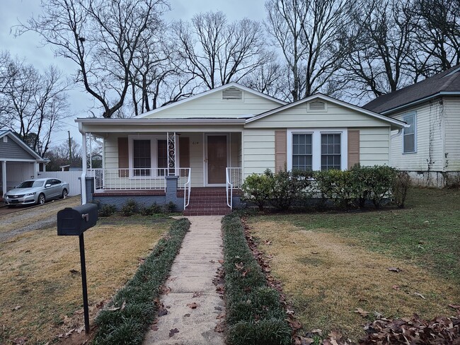 property at 614 Florida Ave