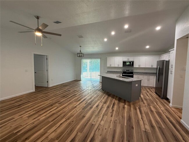 919 Spruce St in Inverness, FL - Building Photo - Building Photo