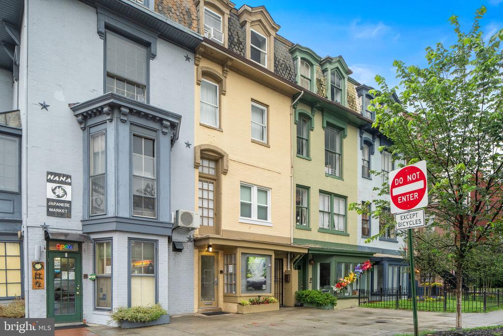 2002 17th St NW in Washington, DC - Building Photo