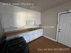 1912 W Short 17th St in North Little Rock, AR - Building Photo - Building Photo