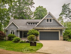 5311 Shore Acres in New Franken, WI - Building Photo - Building Photo