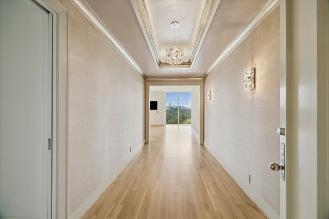 property at 121 N Post Oak Ln