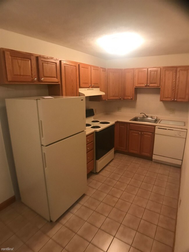 280 Grove St in Newton, MA - Building Photo - Building Photo