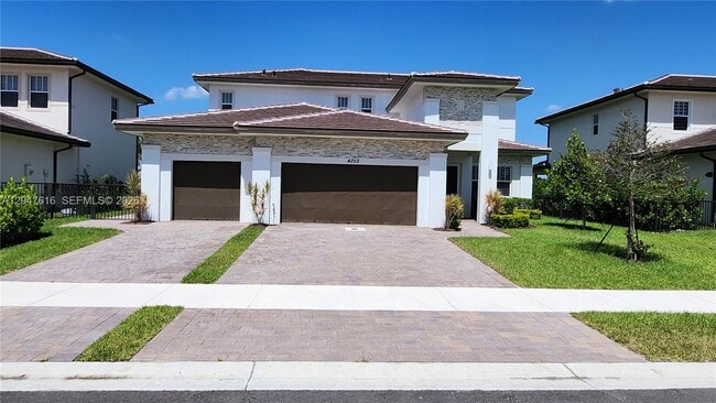 4255 SW 123rd Ter