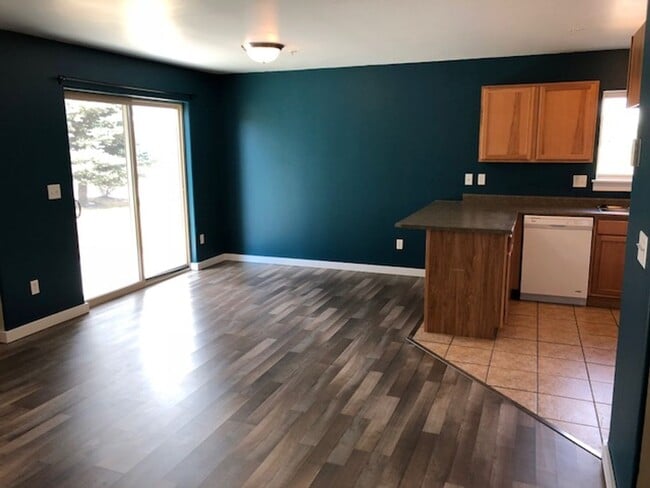 property at 1122 Cruiser Ln