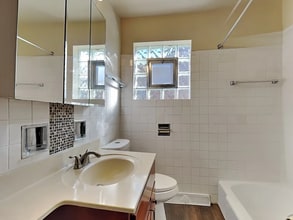 7703 Long Ave in Burbank, IL - Building Photo - Building Photo