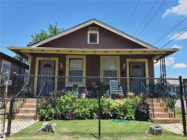 1703 Clouet St in New Orleans, LA - Building Photo - Building Photo