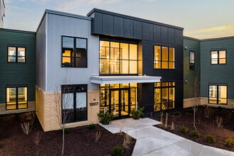 The Outlook at 1000 Oaks in Verona, WI - Building Photo - Building Photo