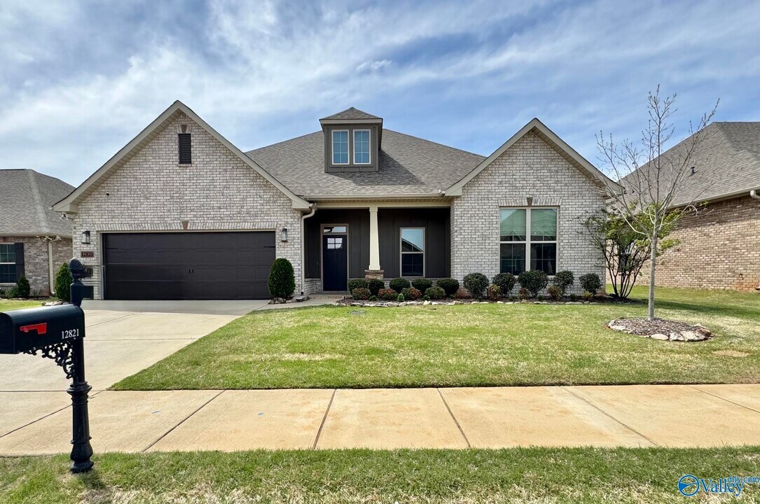 12821 Hudbug Dr in Madison, AL - Building Photo