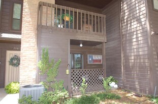 12755 Mill Ridge Dr in Cypress, TX - Building Photo