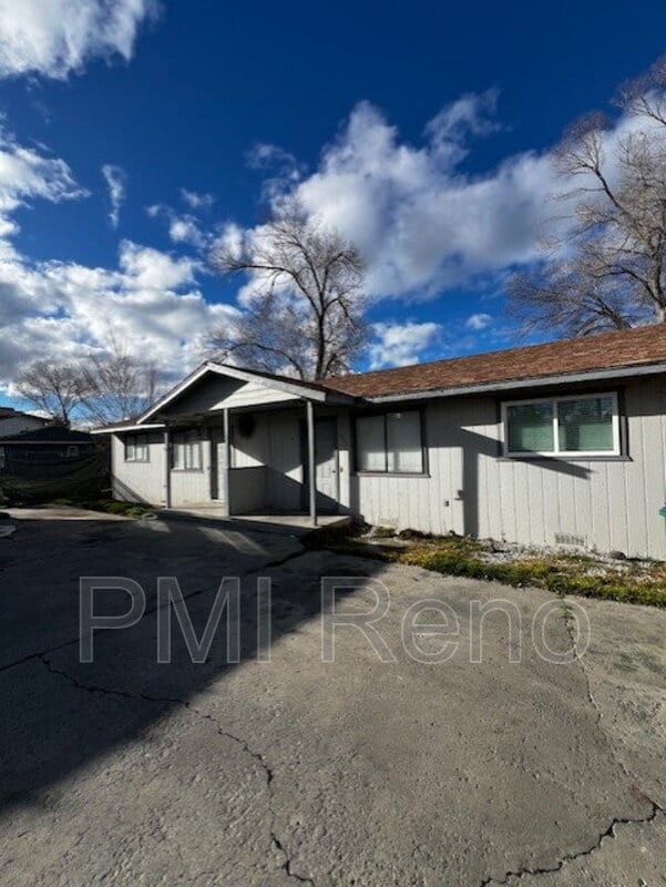 1060 H St in Sparks, NV - Building Photo - Building Photo