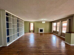 712 Sandy Dr NW in Albuquerque, NM - Building Photo - Building Photo