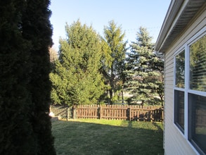 784 Sanville Dr in Lewis Center, OH - Foto de edificio - Building Photo