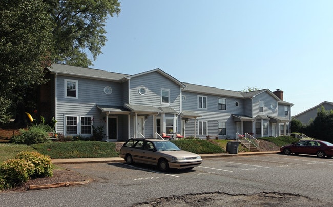 1402 River Dr in Belmont, NC - Building Photo - Building Photo