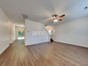 423 Sablewood Dr in Huger, SC - Building Photo - Building Photo