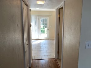 5053 St Patrick Cir in Cross Lanes, WV - Building Photo - Building Photo