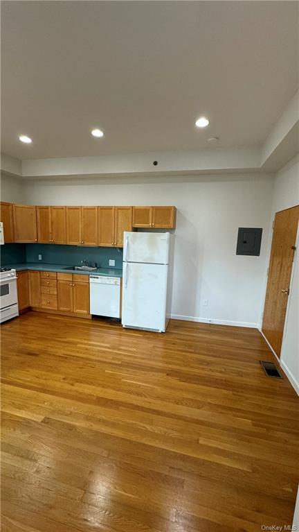 690 Saw Mill River Rd-Unit -2R in Ardsley, NY - Building Photo - Building Photo