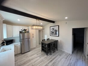 28445 Lewis Pl in Agoura Hills, CA - Building Photo - Building Photo