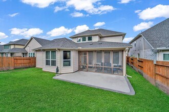 2030 Woodland Pine Ct in Conroe, TX - Building Photo - Building Photo