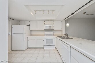 2350 Naples Trace Cir in Naples, FL - Building Photo - Building Photo