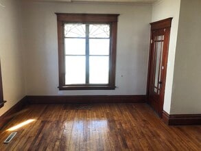 705 10th St NE in Austin, MN - Building Photo - Building Photo