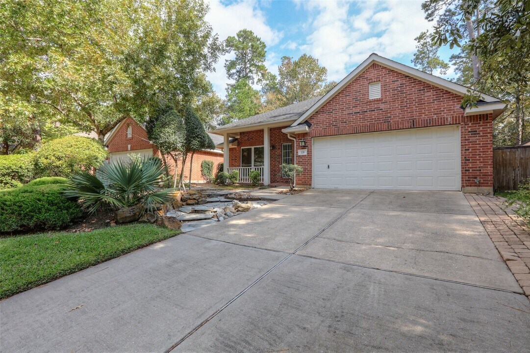 131 Avonlea Dr in Spring, TX - Building Photo