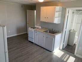 195 N Martin Luther King Blvd in Lexington, KY - Building Photo