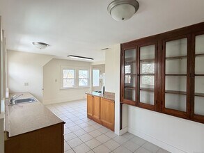 185 Howard Ave in New Haven, CT - Building Photo - Building Photo