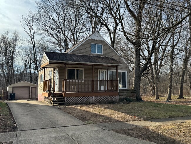 1108 Hancock Ave in Akron, OH - Building Photo - Building Photo