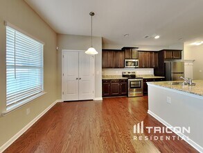225 Sableshire Way in Locust Grove, GA - Building Photo - Building Photo