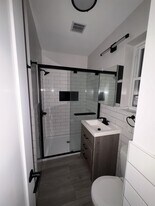333 61st St in West New York, NJ - Building Photo