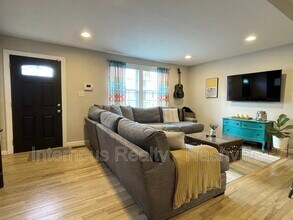 120 Lucile St in Nashville, TN - Building Photo - Building Photo